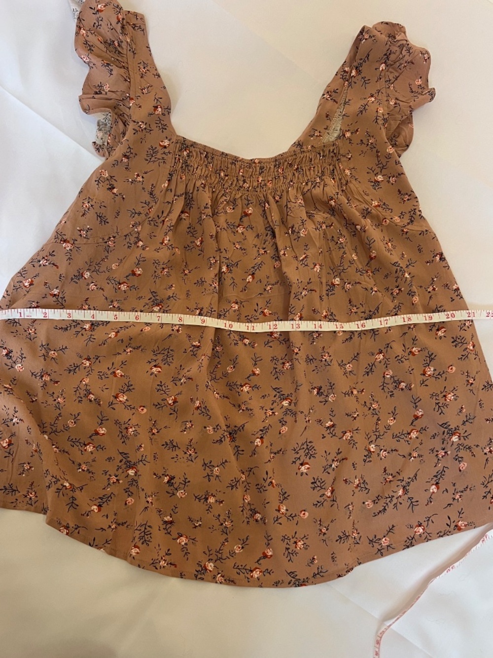 Loose Tank With Ruching - Picture 4 of 7
